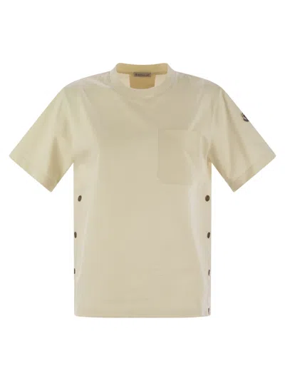 Moncler Women Cotton T-shirt With Pocket In White