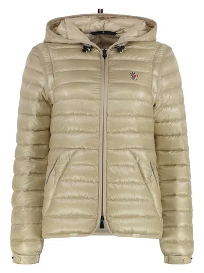 MONCLER WOMEN'S KARURA SHORT DOWN JACKET