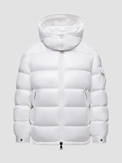 Moncler Maire Hooded Short Down Jacket In White