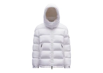 Pre-owned Moncler Women's Maire Short Down Jacket In Glossy Off White