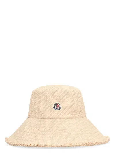 Moncler Logo Patch Woven Hat In Panna