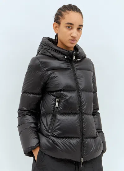 Moncler Women Seritte Short Down Jacket In Black