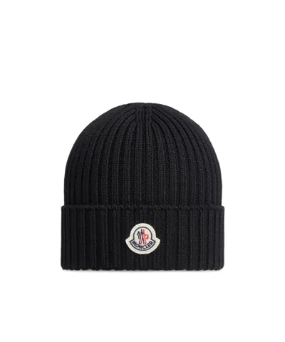 Moncler Wool Beanie In Black
