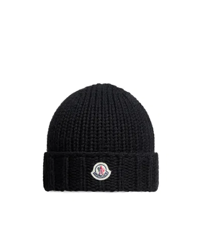 Moncler Wool Beanie In Black