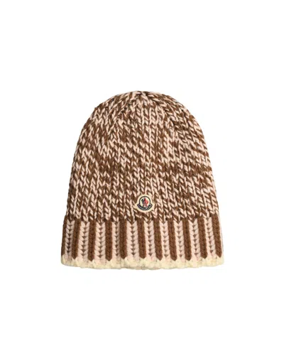 MONCLER MONCLER LOGO PATCH KNITTED BEANIE