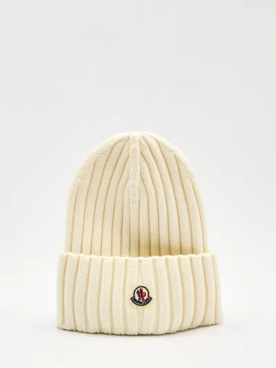 Moncler Wool Cap In White