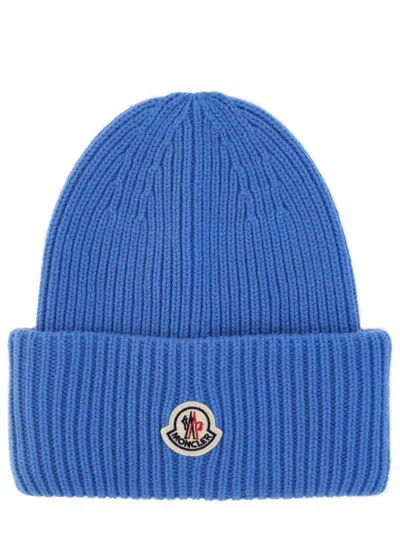 Moncler Wool Cap With Logo In Blue