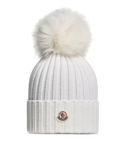 Moncler Wool Hat With Pompom In Nude