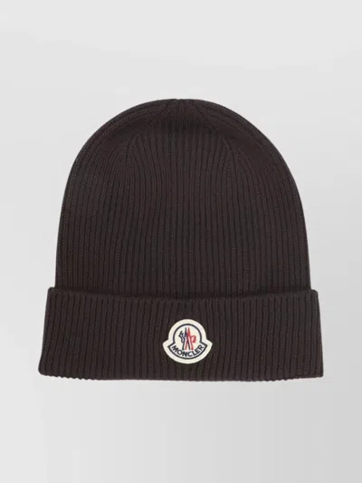 MONCLER WOOL HAT WITH RIBBED TEXTURE AND CUFF