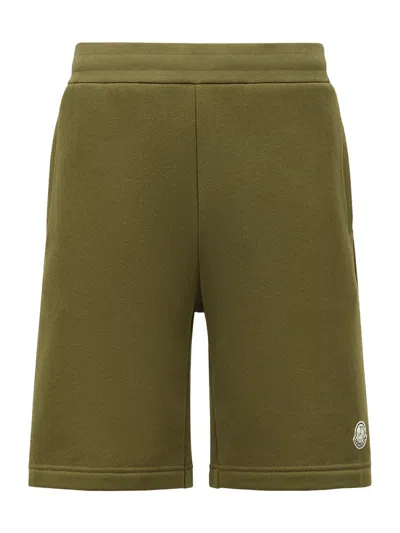 Moncler X Mercedes By Nigo Bermuda Shorts In Fleece In Green