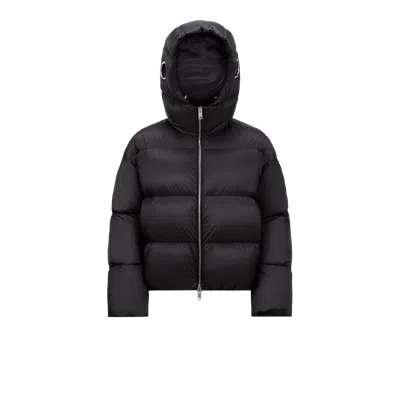 Moncler X Willow Smith Skara Hooded Short Down Jacket In Black