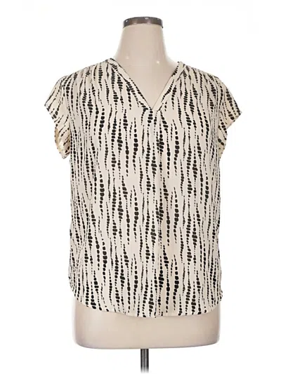 Pre-owned Monday Fun Sleeveless Blouse In Ivory