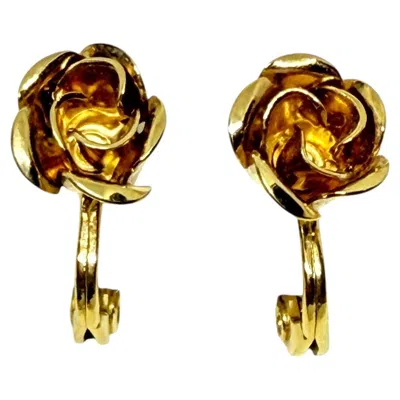 Pre-owned Monet Signed Vintage Gold Tone Small Flower Designer Clip On Earrings In Multi