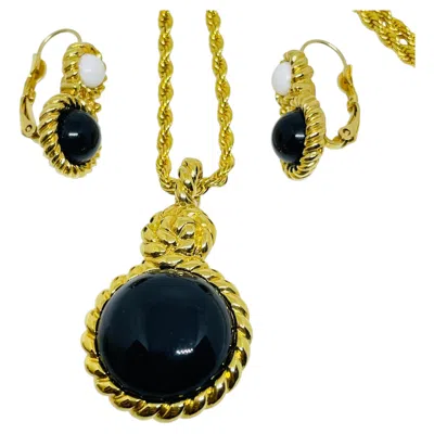 Pre-owned Monet Vintage  Gold Tone Black White Resin Designer Chain Necklace Earrings Set