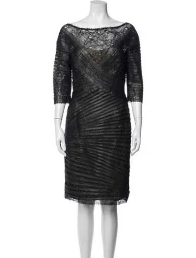 Pre-owned Monique Lhuillier Bateau Neckline Knee-length Dress In Black