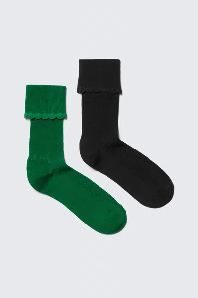 Monki 2-pack Scalloped Edge Crew Socks