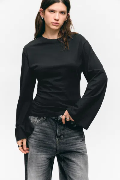 Monki Fitted Long-sleeved Top