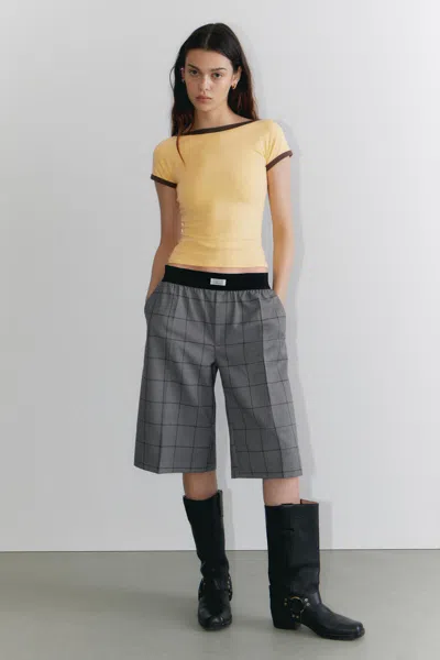 Monki Relaxed Low Waisted Pull-on Shorts