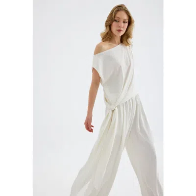 Monlicia Torina Draped Viscose Top In White