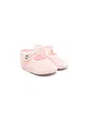Monnalisa Button-strap Velvet Crib Shoes In Pink