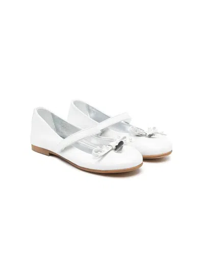 Monnalisa Kids' Logo-charm 15mm Ballerina Shoes In White