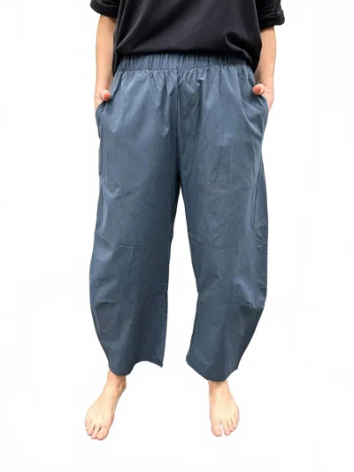 Mono B Athleisure Barrel Pants In Navy In Blue