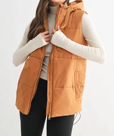 Mono B Longline Quilted Vest In Camel In Brown