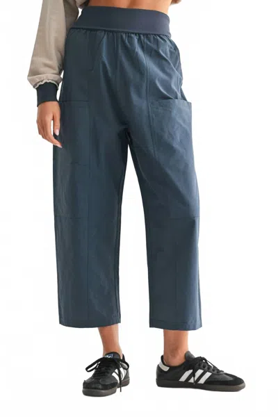 Mono B Voyager Wide Leg Cropped Pants In Navy In Blue