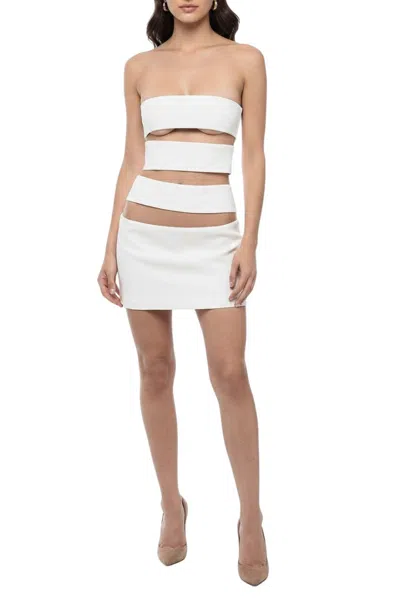 Monot White Strapless Mini Dress