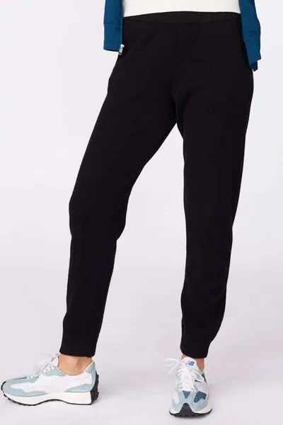 Monrow Cashmere Jogger In Black
