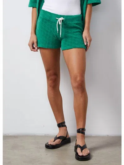 Monrow Diamond Terry Cloth Vintage Short In Natural In Green