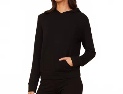 Monrow Kangaroo Pullover Hoodie In Black