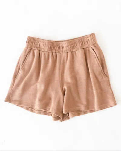 Monrow Supersoft Ex-boyfriend Shorts In Dry Rose In Beige