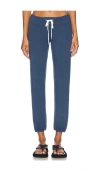 Monrow Supersoft Vintage Sweat Pant In Washed Blue