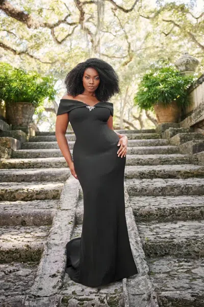 Montage 120905 Beaded Long Pleated Formal Dress In Black