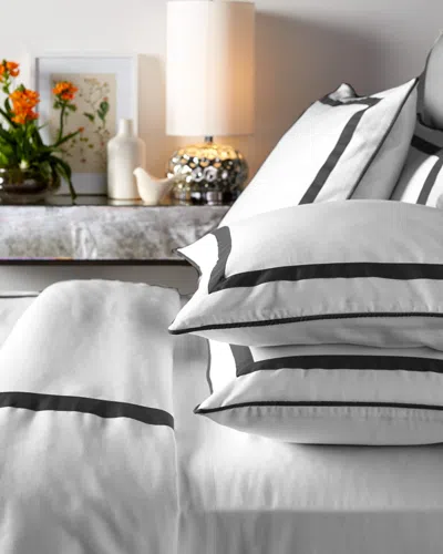 Montague & Capulet 400tc Haute Hotel Duvet In Black