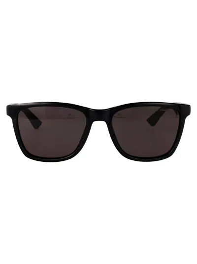 Montblanc Squared Sunglasses Mb0399 S 001 In Black