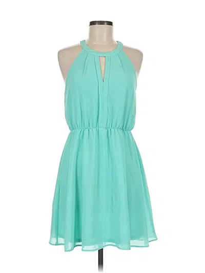 Pre-owned Monteau Casual Dress In Green