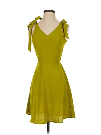 Pre-owned Monteau Casual Dress In Green
