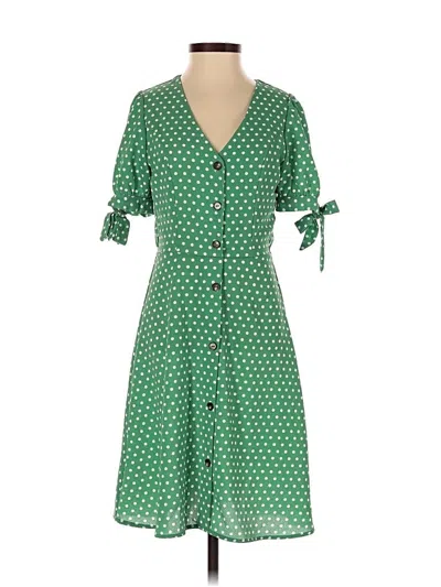 Pre-owned Monteau Casual Dress In Green