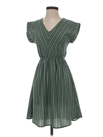 Pre-owned Monteau Casual Dress In Green