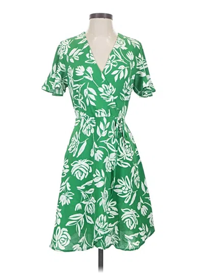 Pre-owned Monteau Casual Dress In Green