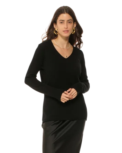 Monticelli Cashmere Ultra-light Pure Cashmere V-neck Sweater In Black