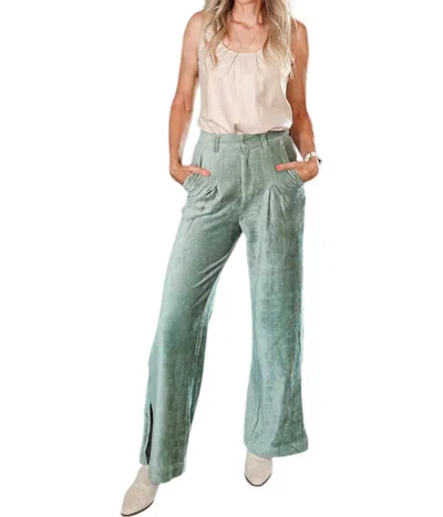 Moodie Libbi Pants In Jade In Green