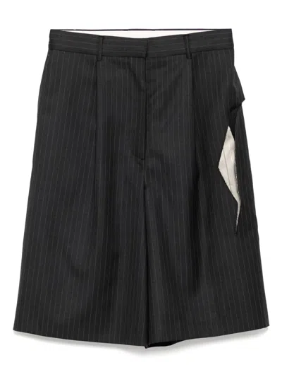 Moohong Cutting Pocket Shorts In Grey