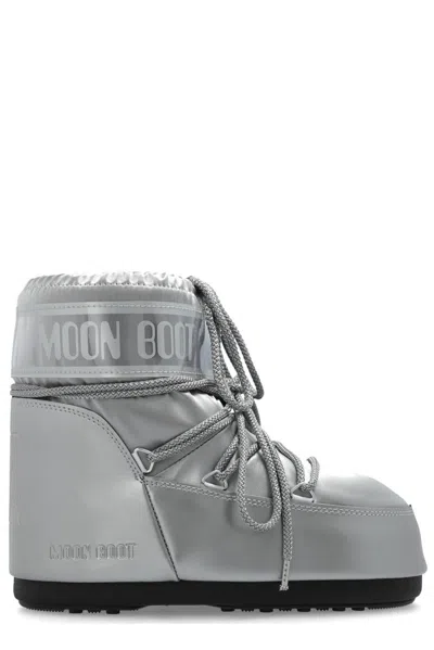 Moon Boot Classic Low Glance Lace In 001 Silver