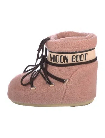 Pre-owned Moon Boot Faux Fur Snow Boots In Pink