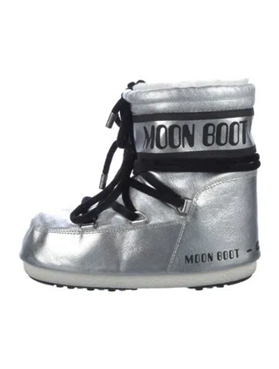 Pre-owned Moon Boot Graphic Print Lace-up Boots In Metallic/silver