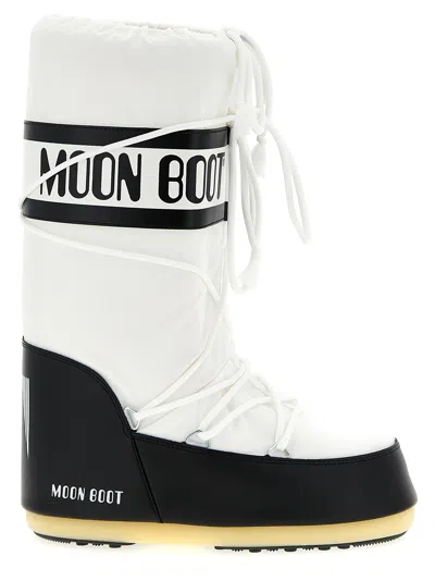 Moon Boot 'icon' Boots In Black