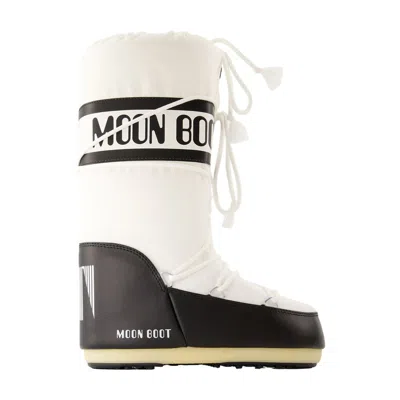 Moon Boot Icon Boots  Synthetic Black/white In Pink